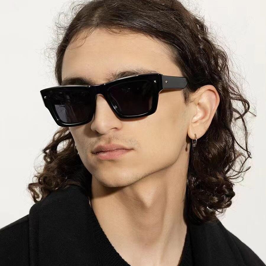 New Irregular Square Sunglasses Men Retro Luxury Eyewear UV400 Blue Sun Glasses Brand Oculus Rivets Trend