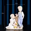 Westliche Keramik Junge Mädchen Kind Skulptur Dekoration Haus Zimmer Tisch Figur Zubehör Handwerk Arbeitszimmer Büro Schreibtisch Statue Ornamente