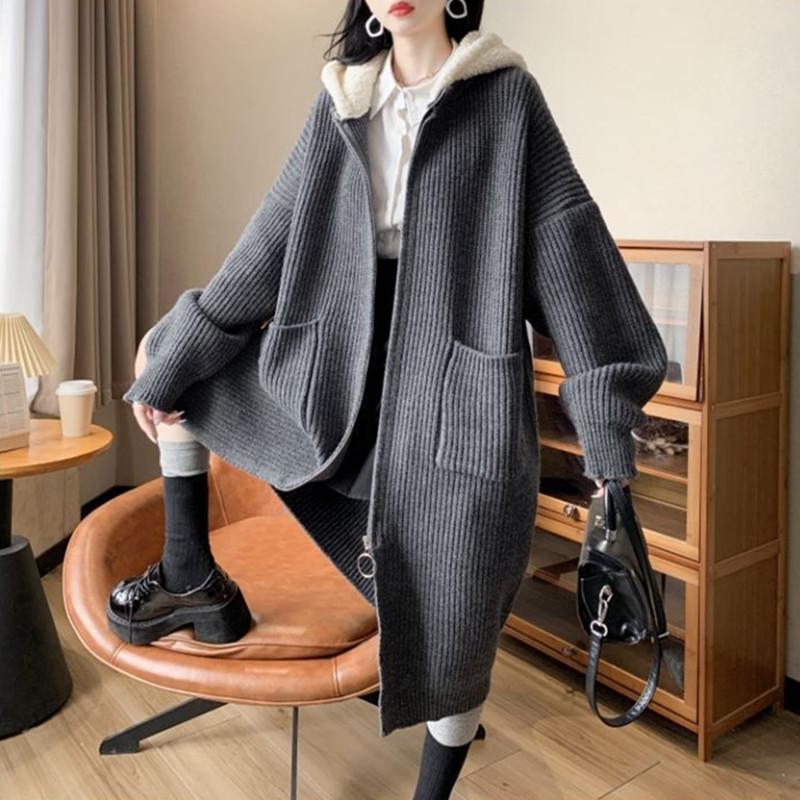 Vintage lazy wind knitted cardigan coat women s 2025 autumn and winter new hooded splicing sweater jacket one size fits all
