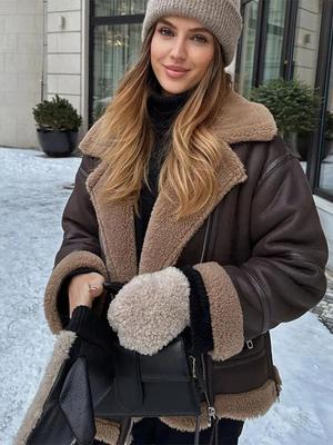 Thicken Lambswool Jackets Women Warm Fur Integrated Turn-down Collar Female Overoat Fashion Street Zipper Patchwork Lady Outwear