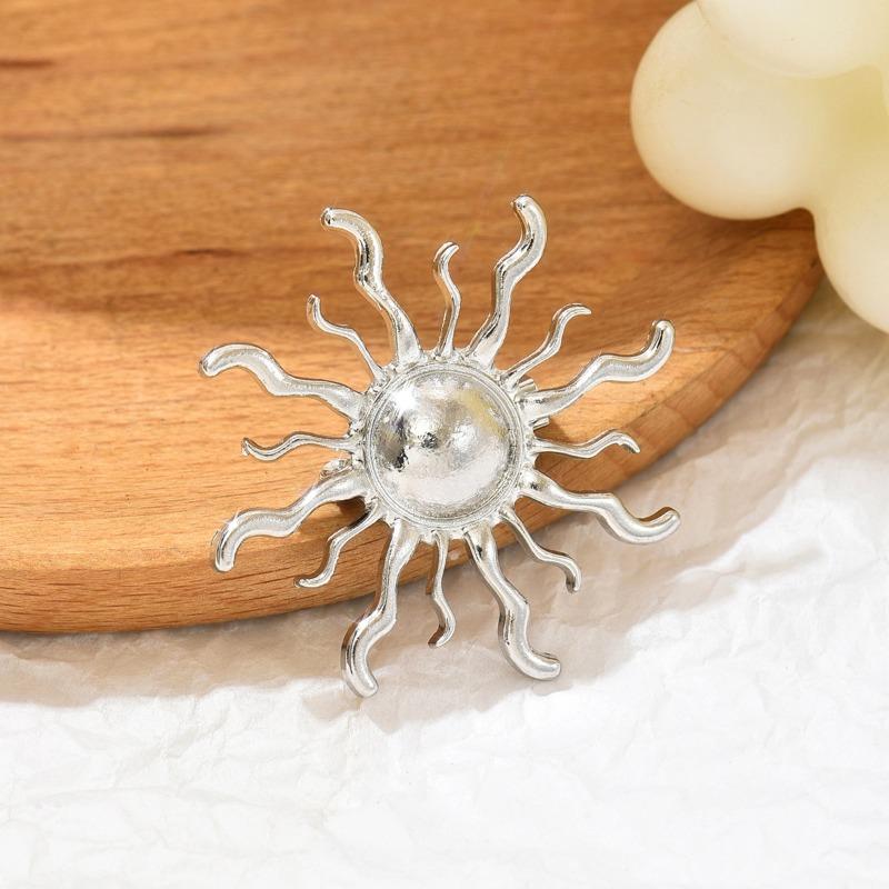 Sunflower Brooch Personality Versatile Metal Clothing Accessories Female Swallows Flying Birds Clothes Jacket Accessories