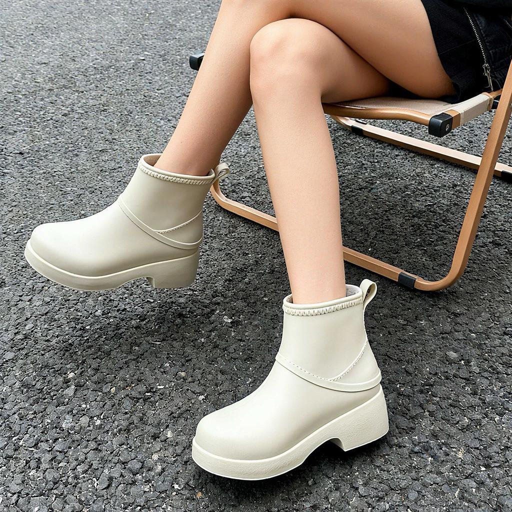 Fashion Martin Boots Women's Shoes Short Boots Fried Street 5 Round 2 Head Thick-soled Waterproof Table Autumn, Winter, Spring and Autumn New Short B