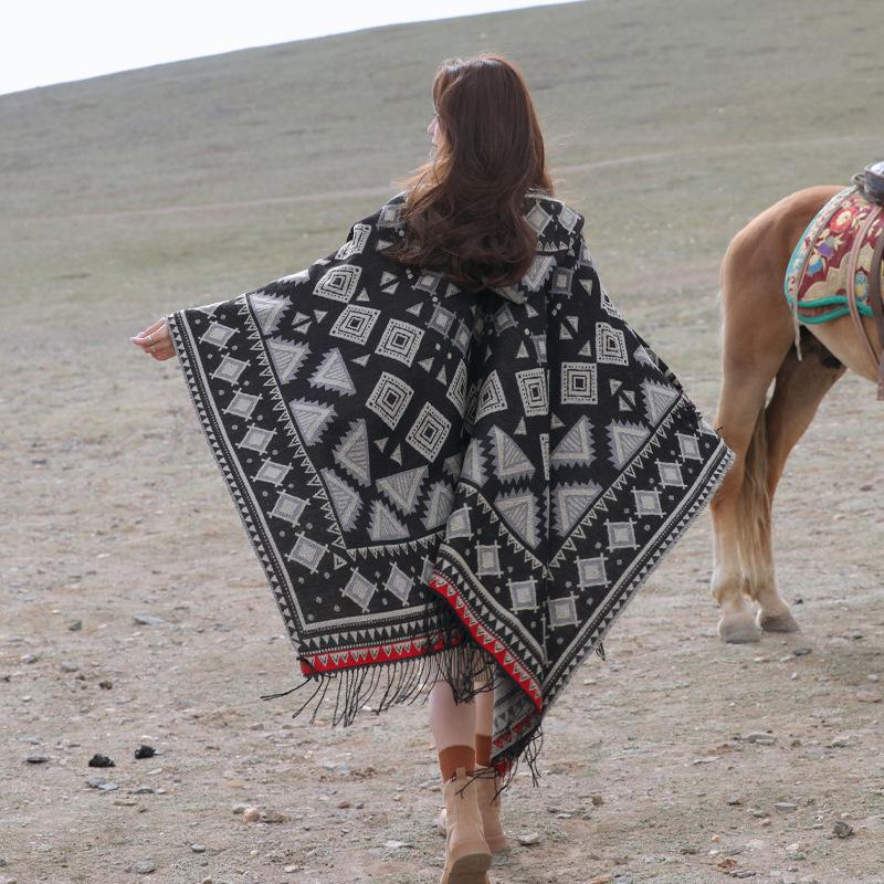 Yunnan Dali Ethnic Style Women's Warm Hooded Scarf Cloak