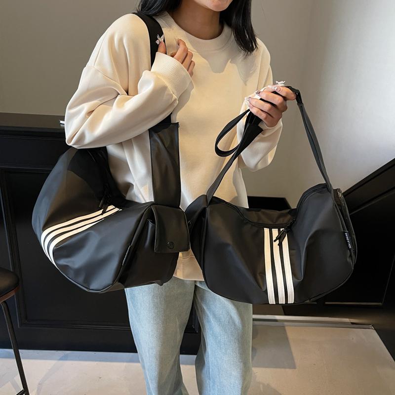 Striped Large Capacity Travel Bag Women's Shoulder Bag Crossbody Bag