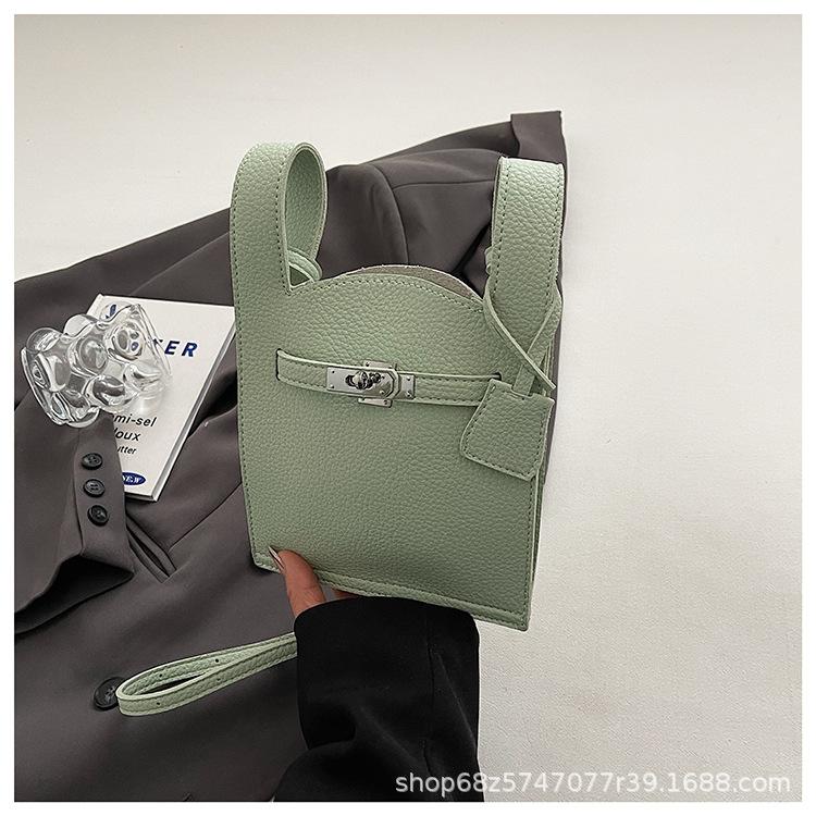 Fashion Trend Texture Retro Vegetable Basket Bag Women's 2025 Spring New Casual Foreign Style Women's Shoulder Crossbody Bag