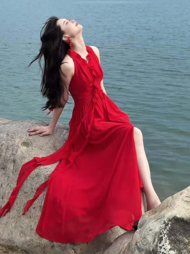 French red neck sling dress for children's summer new popular seaside vacation high-end long dress