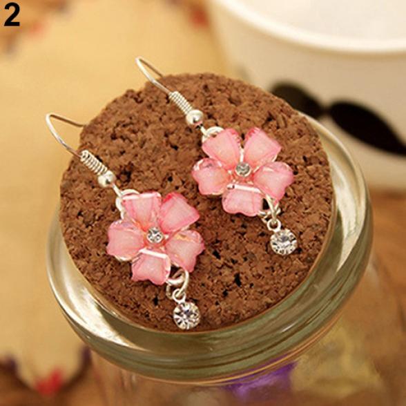 

Женские сережки в виде цветов One Size розовый