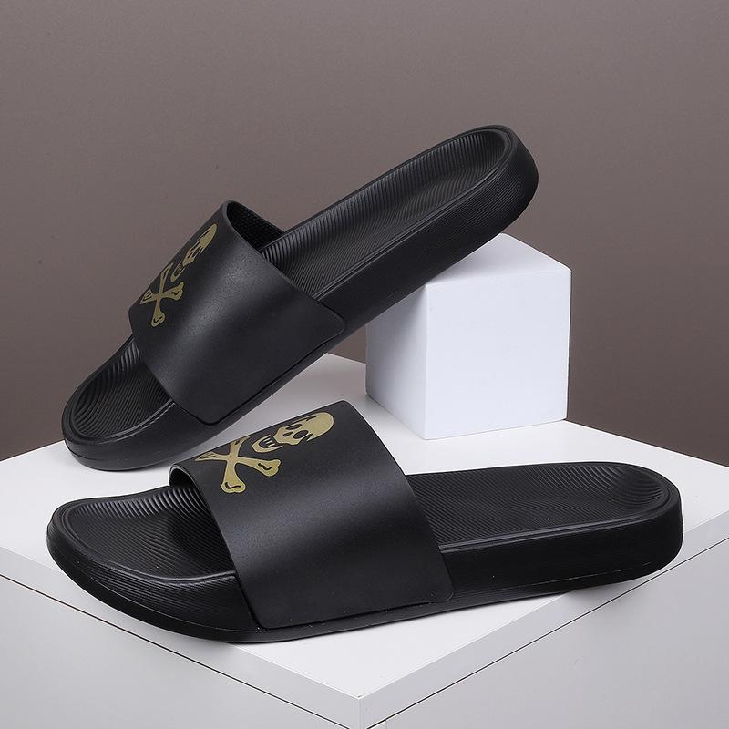 

Large size slippers men s summer wear non-slip stepping on shit feeling sports driving teenager size 47 couple beach sandals 47 золотой