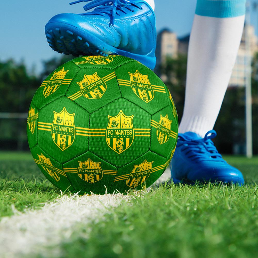 Fc Nantes Crest Design Size 5 Soccer Balls, High-Quality, Anti-Slip, Protective Football, a Unique Gift Suitable for Birthdays, Christmas