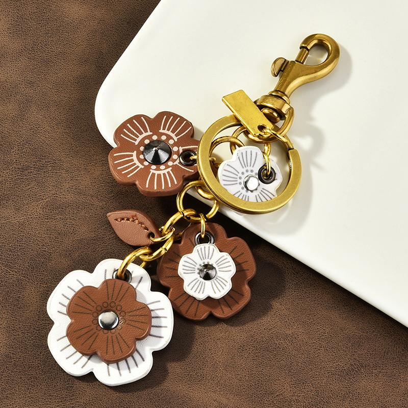 1Pc Bag Hanging Ornaments Retro Keychain Elegant Camellia Lightweight Backpack Pendant Decoration PU Multipurpose Flower