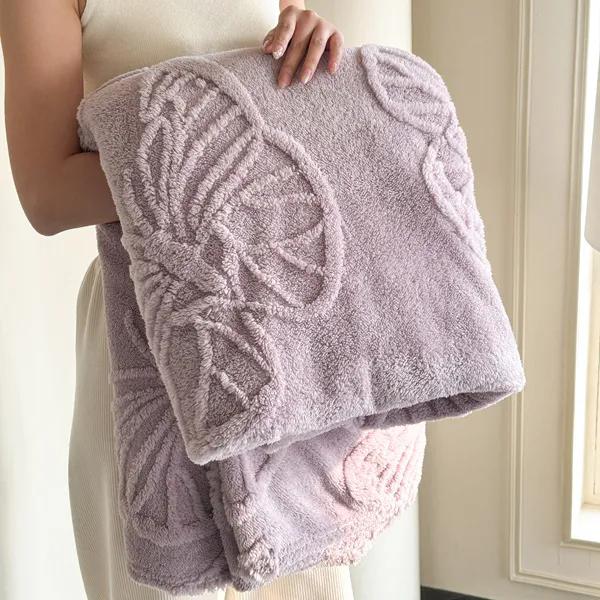 

WTEMPO Double-sided Thickened Butterfly-patterned Velvet Blanket Office Nap Blanket Autumn Winter Bed Sheet Foldable Soft Blanket 200*230cm