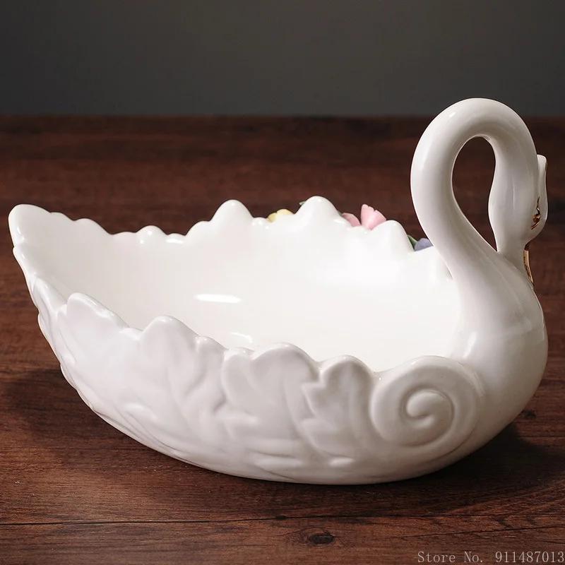 Swan Fruit Plate Candy Plate Home Dining Table Living Room Storage Decoration Ceramic Crafts Wedding Gift Swan Fruit Plate