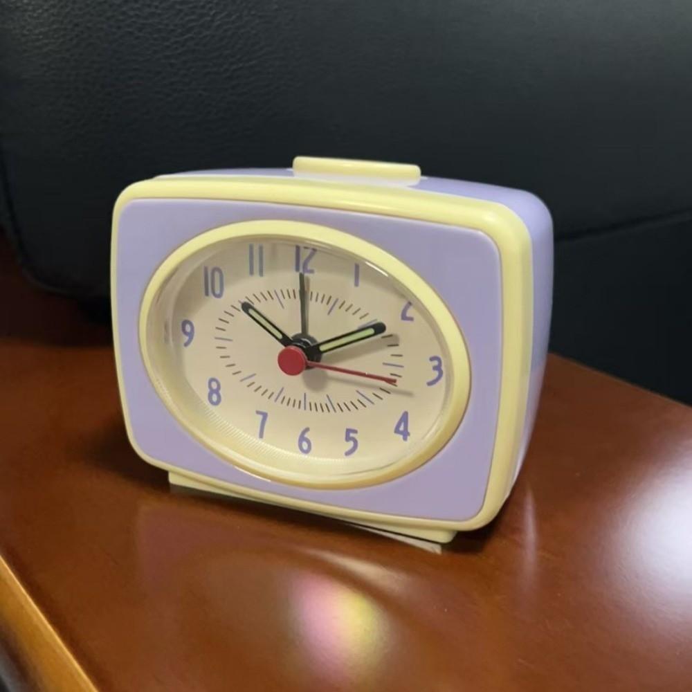 

Новый бесшумный будильник с плавным ходом, работающий от батареек, с люминесцентным дисплеем, электронные часы, флуоресцентные стрелки, настольные часы, спальня фиолетовый