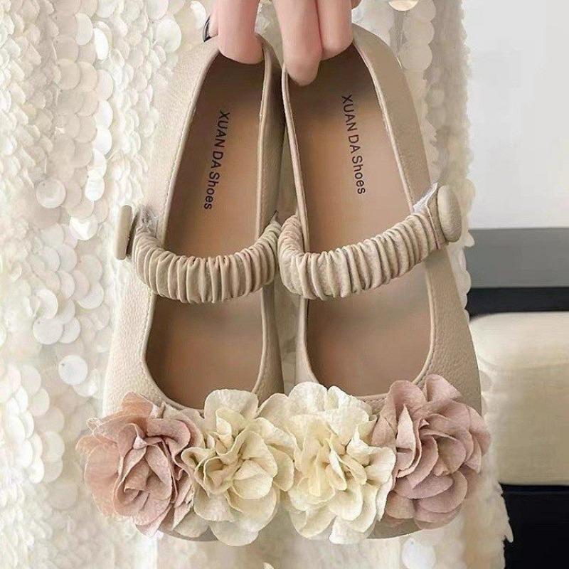 Fashion French Gentle Style Womens Shoes 2025 Spring Soft Leather Soft Bottom Flat Shoes Elegant Womens Single Shoes Paired With Skirts