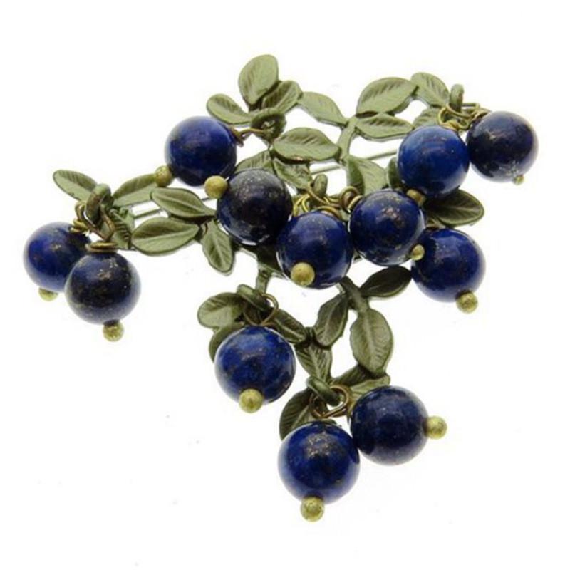Retro Green Cranberry Brooch With Alloy Leaf Decoration For Women And Men
