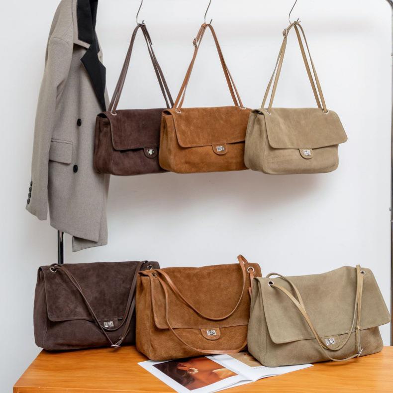 Damen Matte Rindsleder Tote - Große Crossbody Schultertasche, Echtes Leder, Vielseitig für Herbst/Winter 2026, Retro-Stil.