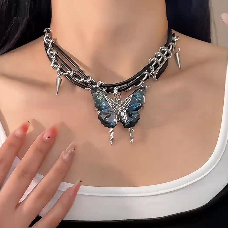 New Goth Punk Exaggerated Butterfly Pendant Short Choker Chain Necklace Women Men Charms Rave Jewelry Y2K EMO Scene Accessories