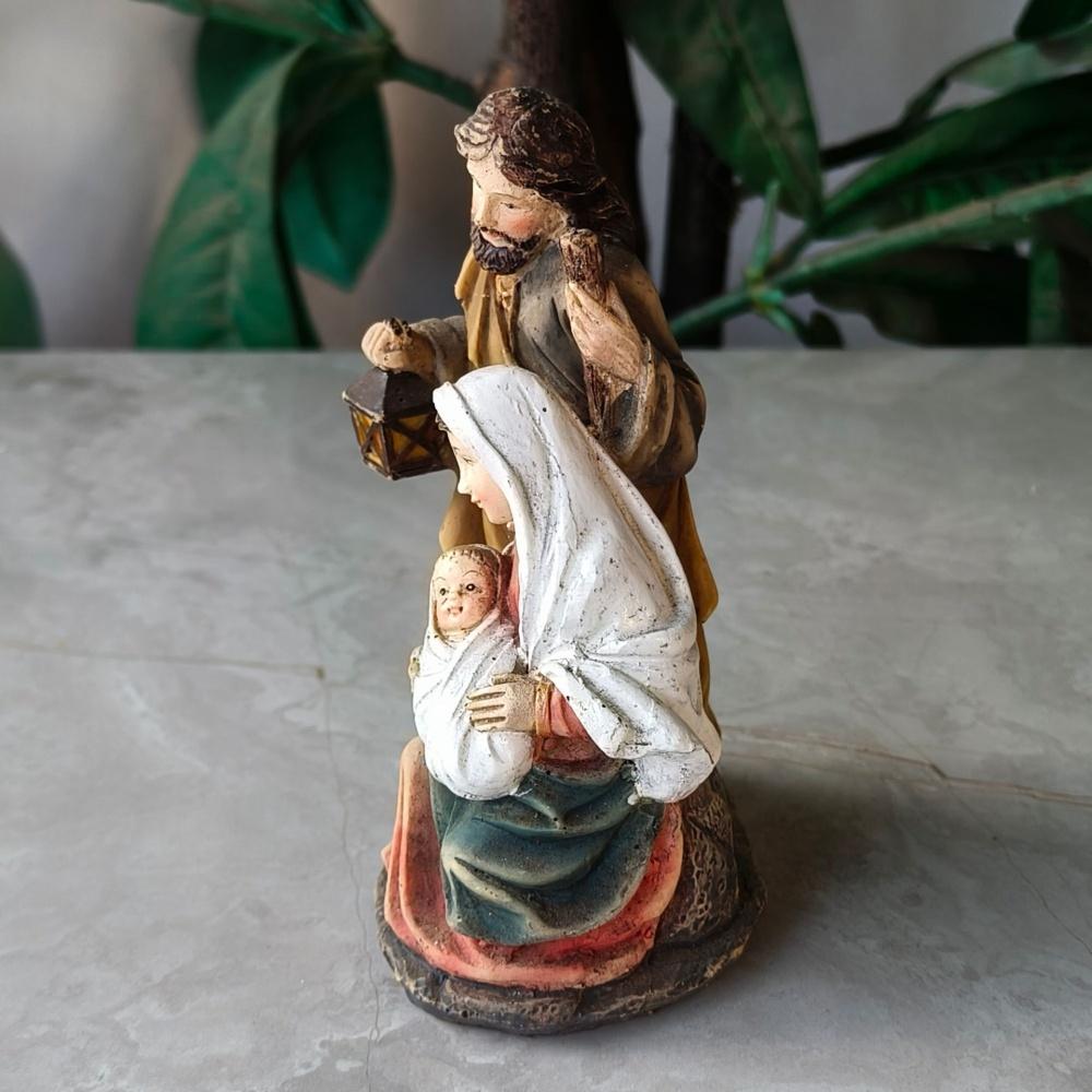 Catholic Figurine Crafted Nativity Resin Ornament Christmas Nativity Scene  Resin Holy Family Statue For Living Room Home