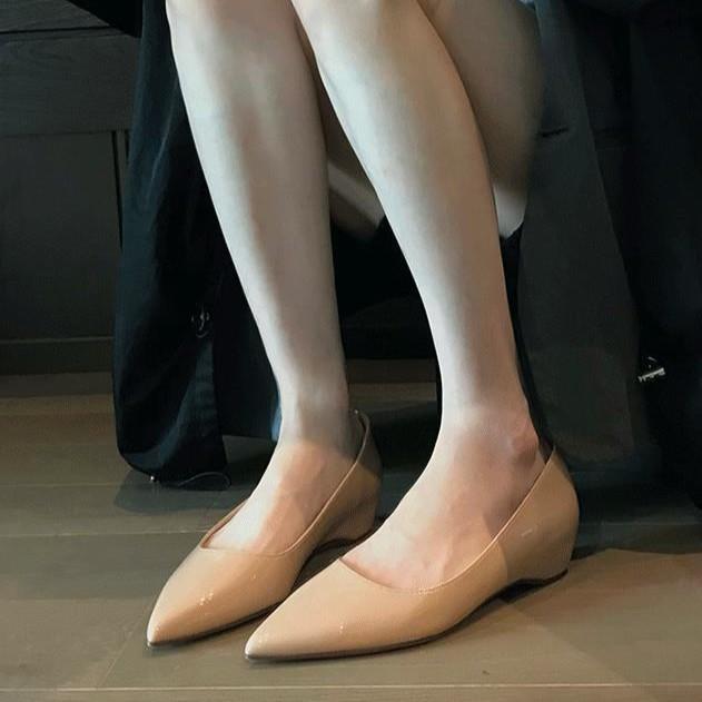 Sheepskin Version Spring and Autumn French Style Black Inner Height-increasing Women's Shoes Pointed Flat Shoes Women's Shallow Mouth Shoes Versatile