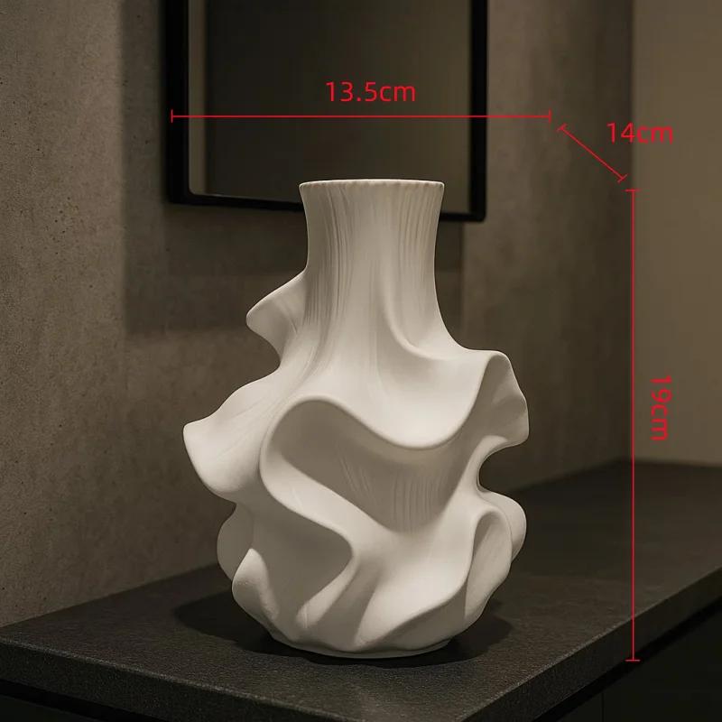 Creative Ceramic Vase Abstract Irregular Folds Handmade Spiral Porcelain Vase Ceramic Handicrafts Flower Vases Flowerpot Vases P