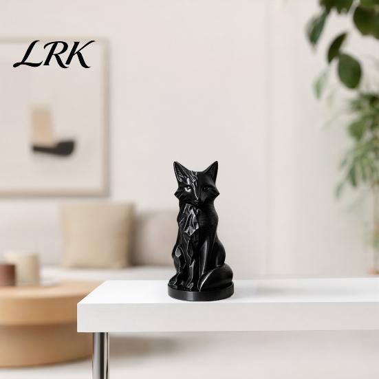 Contemporary Art Decoration Geometric Faceted Fox Figurine, 3D Printed Sitting Statue, Modern Sculpture Sculpture, Collectable Desktop Ornament