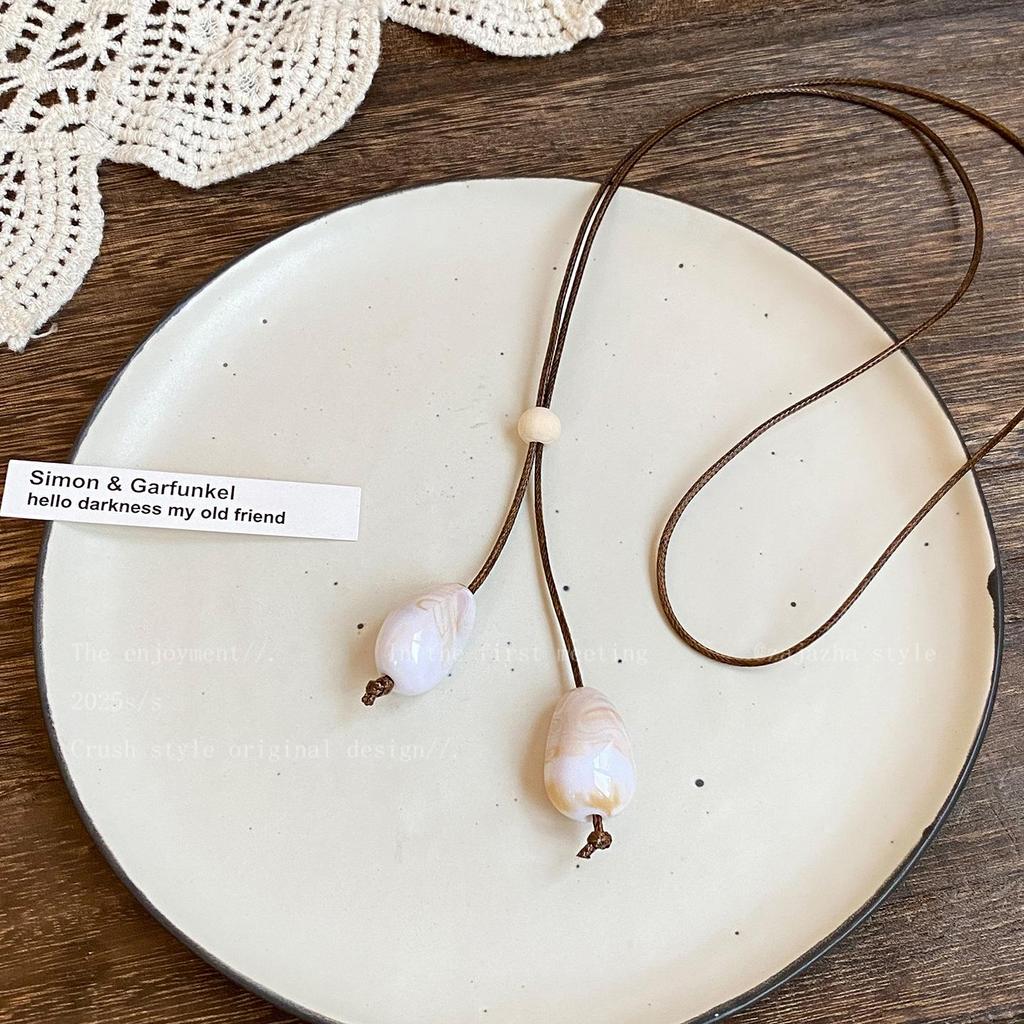 Ethnic Gradient Acrylic Water Drop Pendant Necklace - Light Luxury Adjustable Clavicle Chain for Women