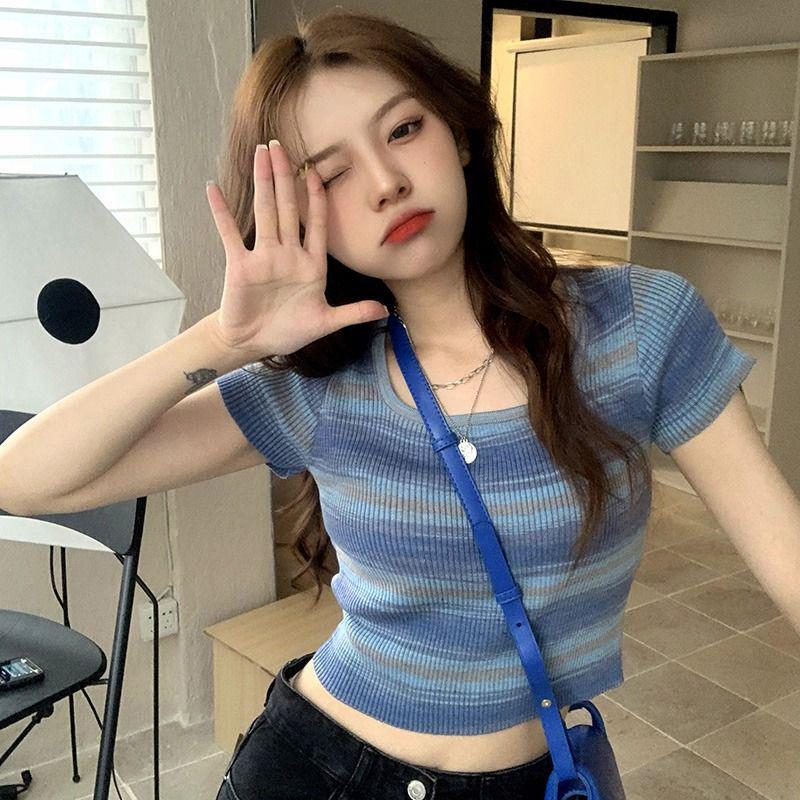 

Женская приталенная трикотажная футболка в стиле ретро с квадратным вырезом и полосками Large