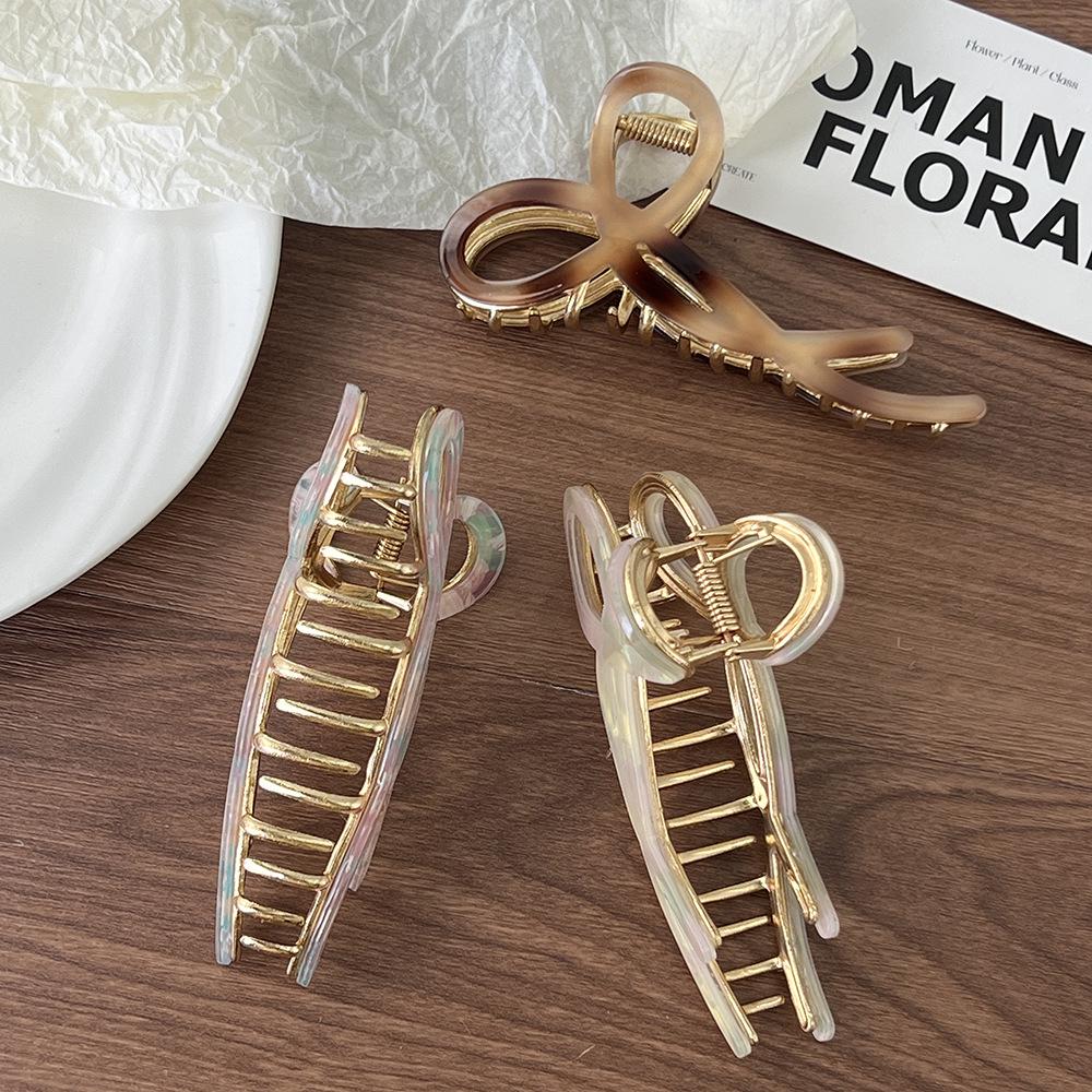 Elegant Large Hollow Butterfly Hair Clip - Women's Temperament Acetic Acid Shark Grip Headwear