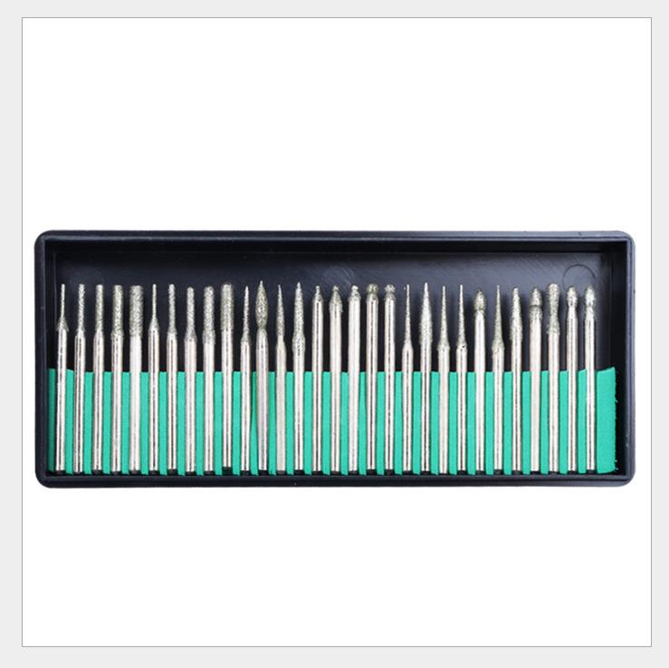 

Набор из 30 алмазных инструментов для шлифовки и полировки ногтей (2.35см)