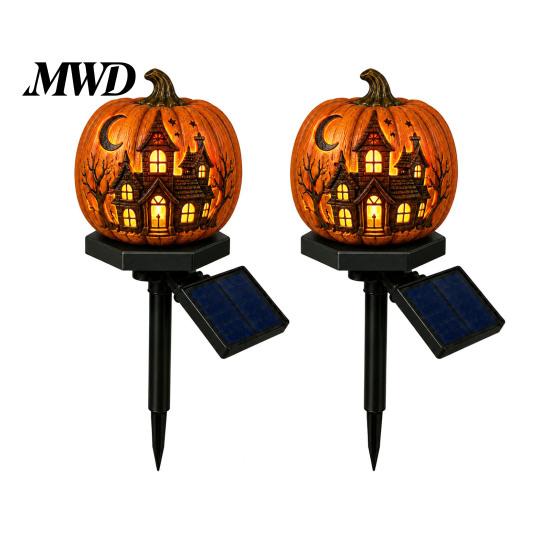 Auto on Off Light Solar Halloween Pumpkin Garden Stake Light, Waterproof Resin LED Outdoor Festival Decor Lantern, Spooky Yard Lighting for Patio Lawn