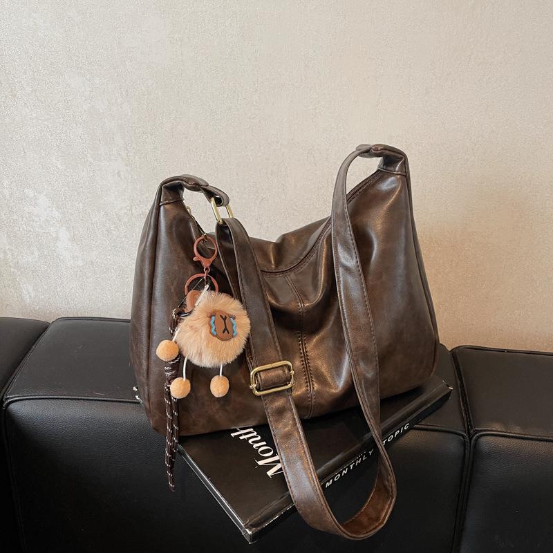 Tote bag women's large capacity 2025 new trendy versatile spring and summer soft leather shoulder messenger bag casual student class bag