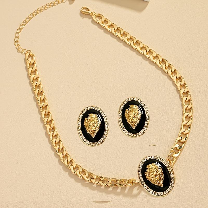 

Модные украшения для женщин золотой