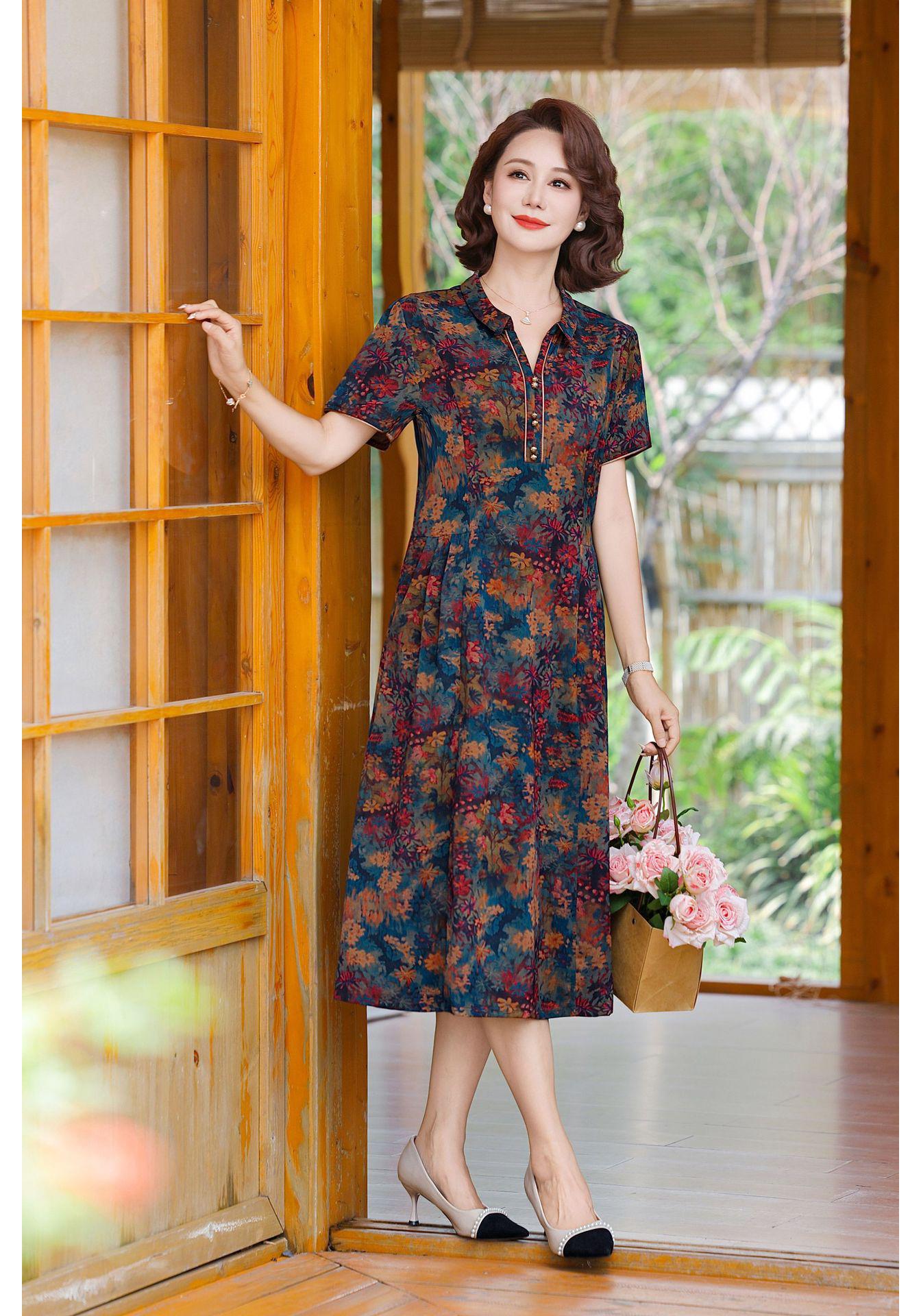 

Plus Size Summer Qipao Dress for Women Aged 50-60: Round Neck, Printed Long Dress 3XL
