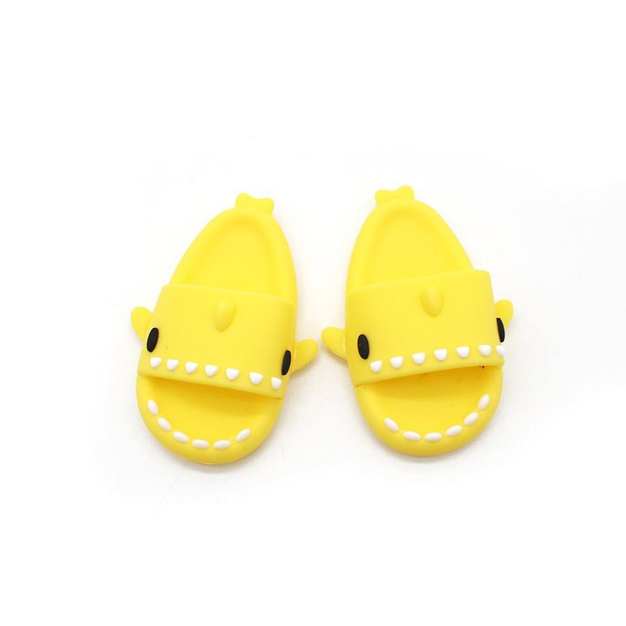 17cm Labubu Accessories Shoes Dolls Can Wear Shark Slippers Fun and Stylish Casual Shoes for Playtime