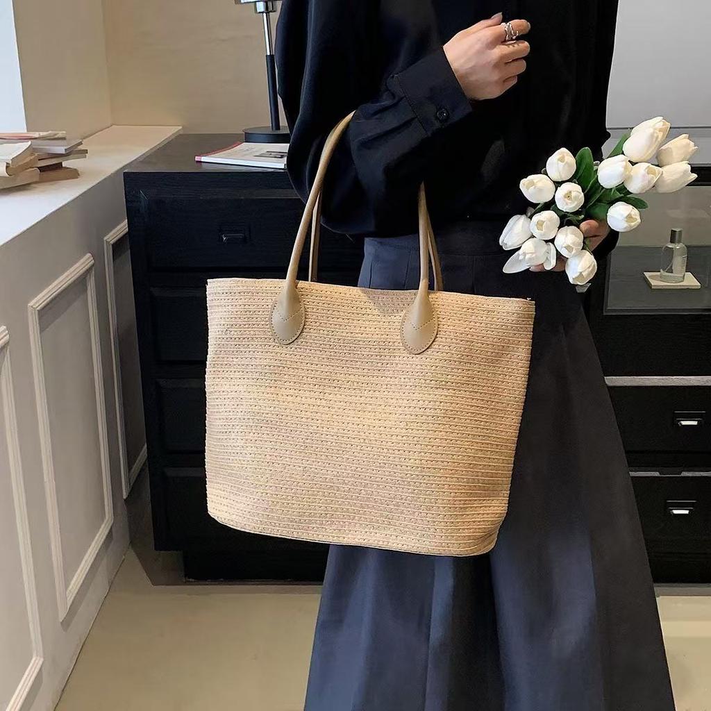 New Commuter One Shoulder Straw Woven Bag Versatile Summer Woven Women's Bag Travel Beach Bag Large Capacity Tote Bag for Women