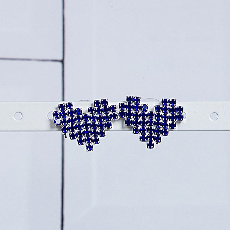 Korean Style Luxurious Heart Diamond Silver Stud Earrings for Women