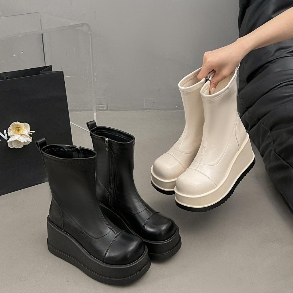 Summer short boots temperament Martin boots women's 2025 fashion network Korean version of red simple British style new thick bottom round head