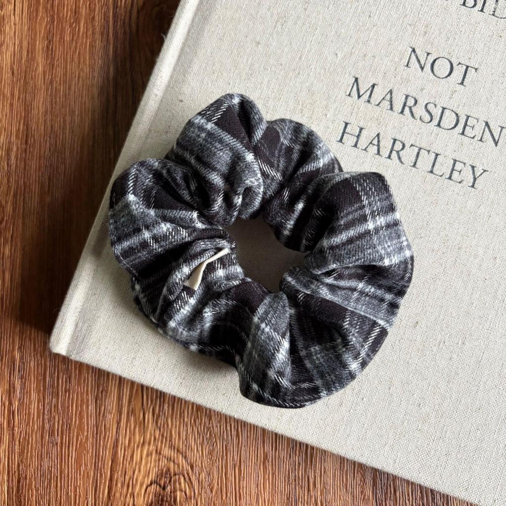 Retro Plaid Scrunchies for Women - College Style Hair Ties & Headbands