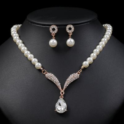3-teiliges Damen Zirkon Tropfen Halskette Ohrringe Set Elegant Braut Zirkon Hochzeiten Partys Festliche Geschenke Trendige Luxus Accessoires
