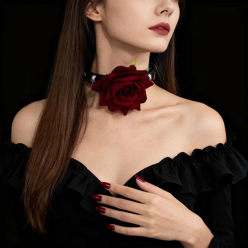 Heavy Industry Red Rose Collar High Sense Choker Cross Necklace Dark Goth Punk Neck Chain Collarbone Chain