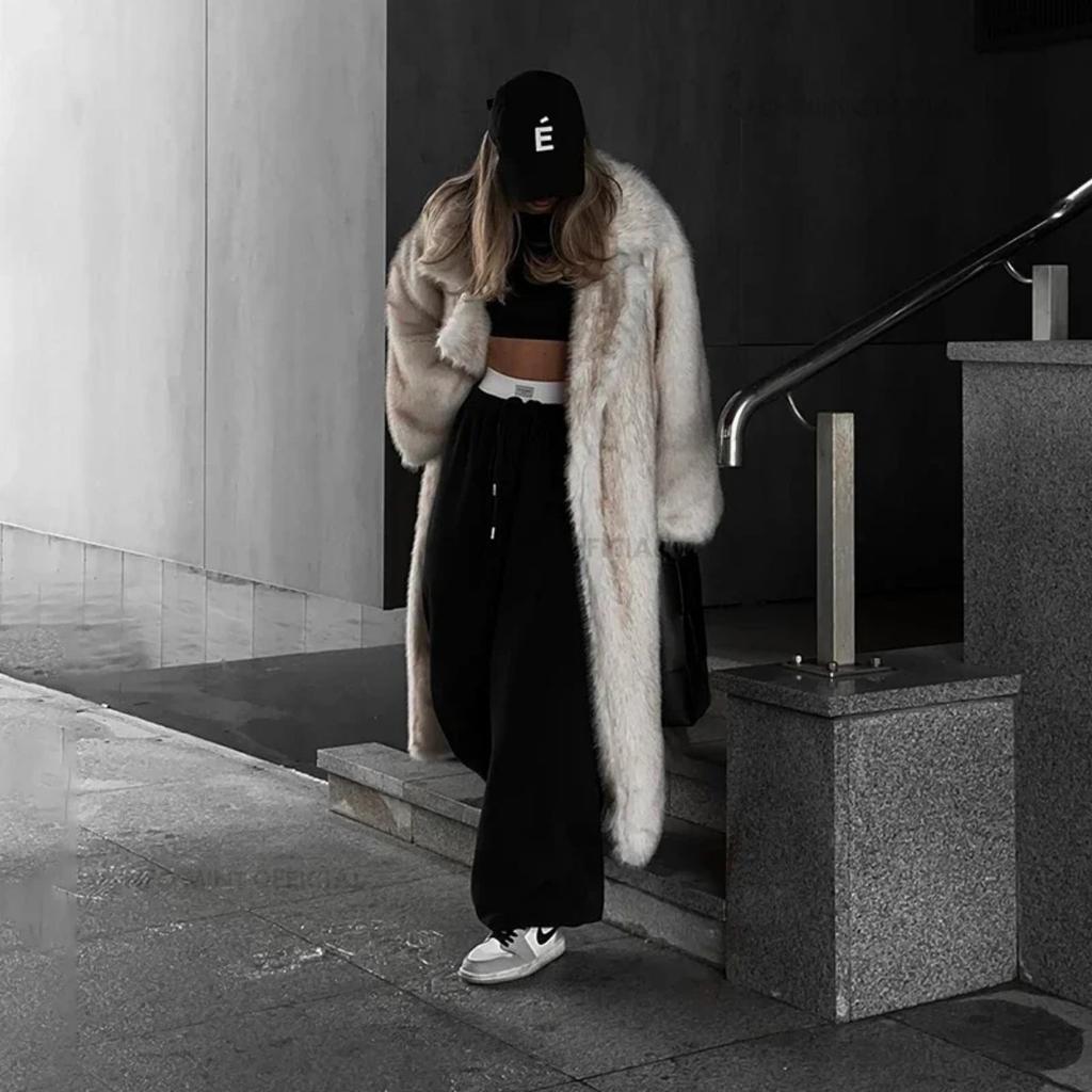 Vintage Luxury Long Faux Fox Fur Coat Women Winter Warm Fluffy Fur Jacket Female Street Furry Outerwear Overcoat