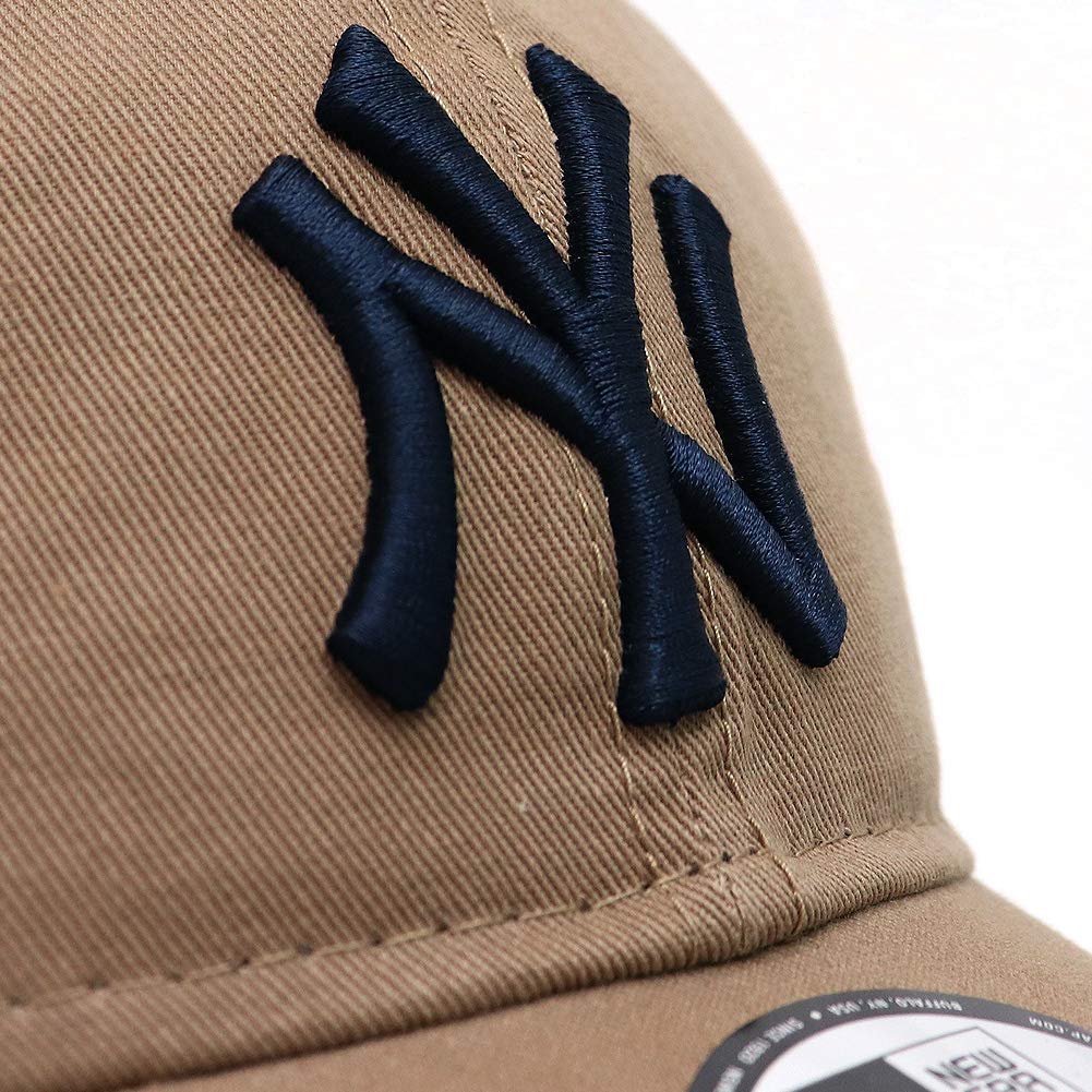 NEW ERA 9TWENTY Core Classic TW New York Yankees 920 Strapback Cap, Khaki x Navy, 11834767 60235283