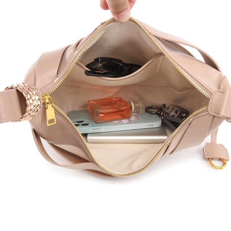 Shoulder bag New niche portable crescent bag Fashion design sense bag Women's shoulder underarm bag Women's