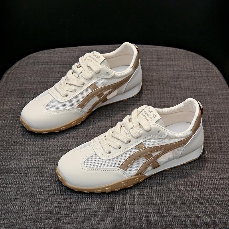 

Breathable sports little white shoes women s 2025 spring and summer new soft leather travel shoes soft sole German training shoes student running shoe 36