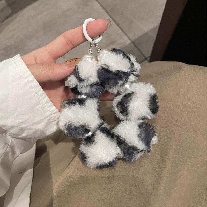 Cute Hairy Leopard Print Mobile Phone Lanyard Wrist Strap Lady Hand-Held Chain Short Anti-Lost Cell Phone Keychain Pendant