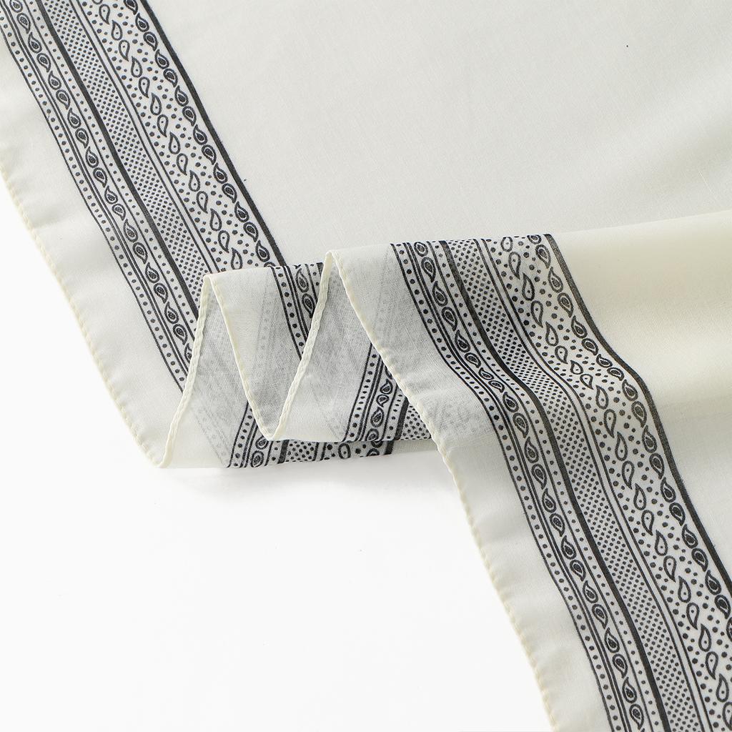 Ethnische Drucke Viskose Quadratischer Schal Hijab Damen Design Druck Damen Stola Wraps Foulard Stirnbänder Bufanda Großes Bandana Luxus