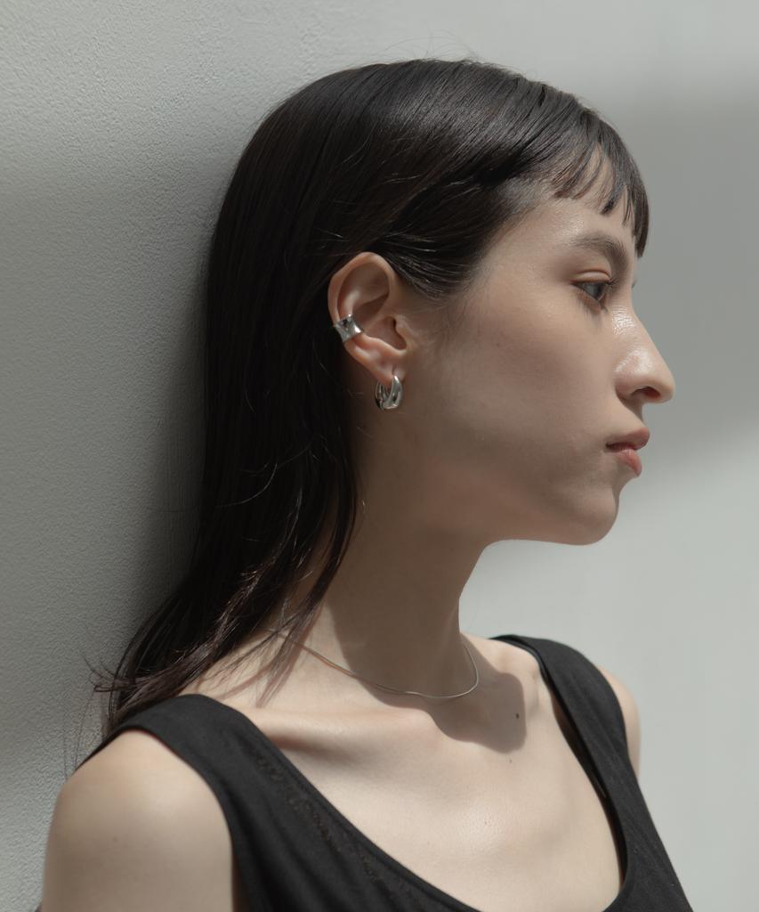 Novice Tokyo Compact Oval Pierce / Silver