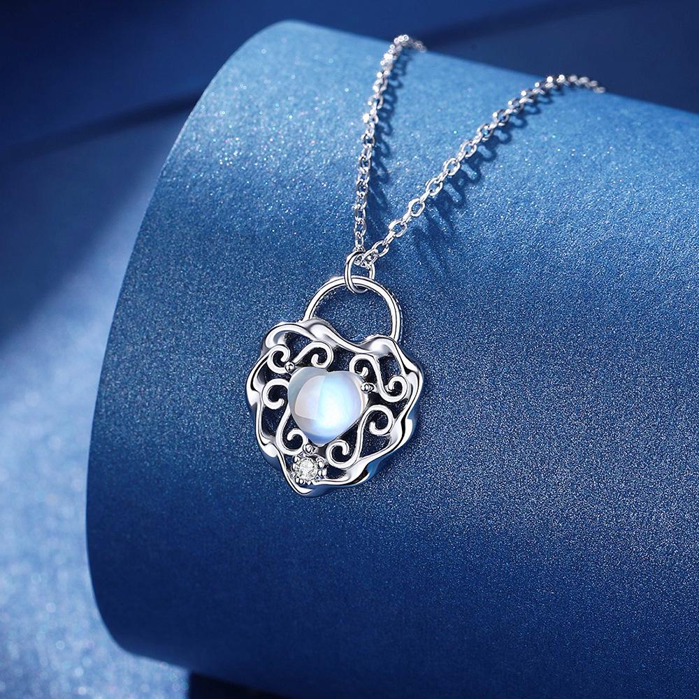 Elegant 925 Sterling Silver Heart Moonstone Necklace for Women - New Floral Style Clavicle Chain