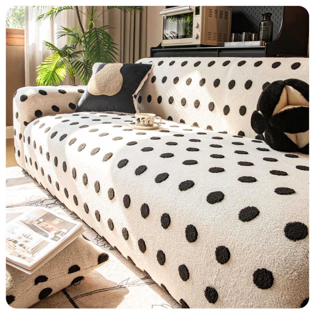 The New Plush Sofa Cover for Autumn and Winter Is A Universal All Inclusive All Purpose Set with Anti Cat Scratch Fabric
