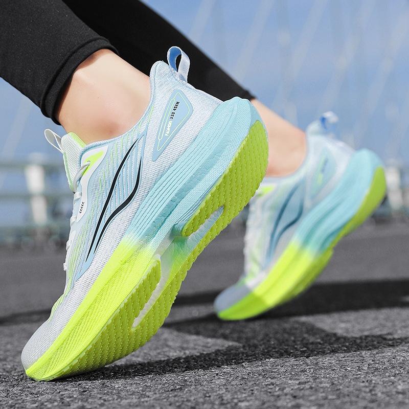 Factory direct sales Chitu carbon board running shoes sports shoes ultra-light 20 professional racing marathon running shoes men's shoes